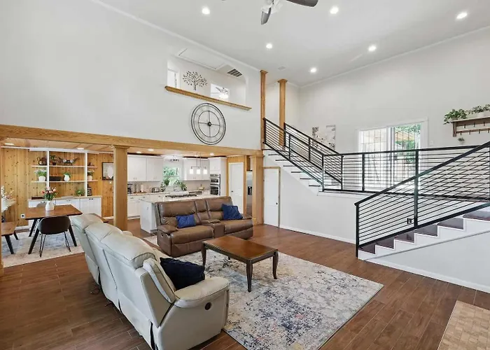 Scenic 4br Worth Ample Parking Ferienhaus *