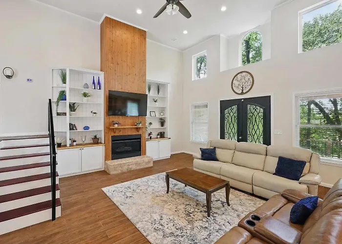 Scenic 4br Worth Ample Parking Ferienhaus