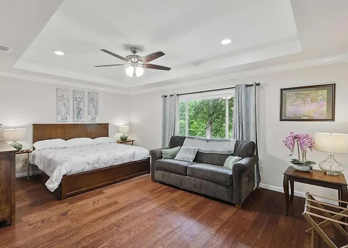 Ferienhaus Scenic 4br Worth Ample Parking