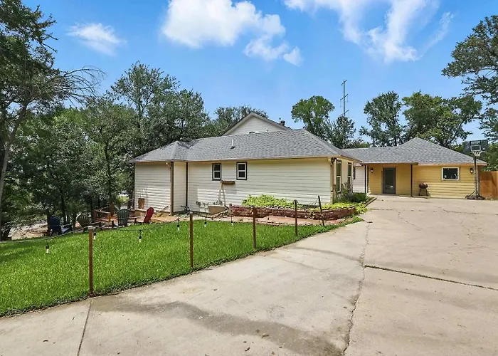 Scenic 4br Worth Ample Parking Ferienhaus Fort Worth