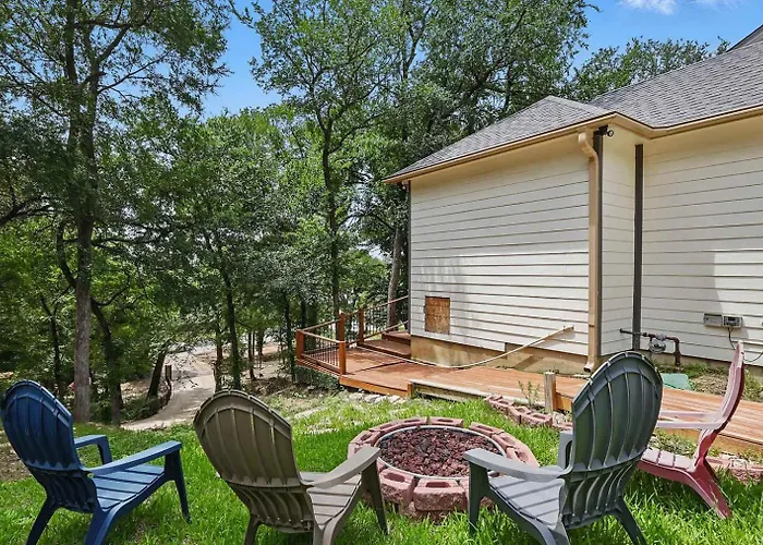Ferienhaus Scenic 4br Worth Ample Parking